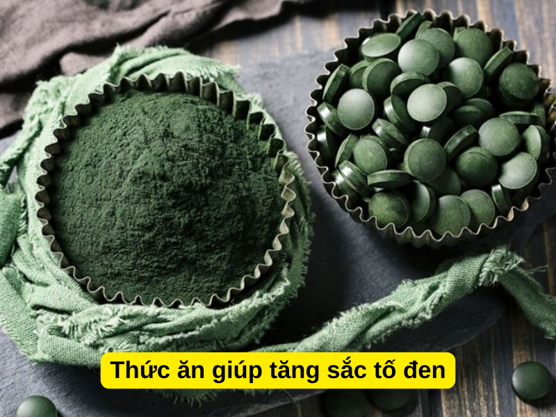 Bổ sung thực phẩm có nguồn gốc từ rau củ đối với các loài cá vàng có màu đen 